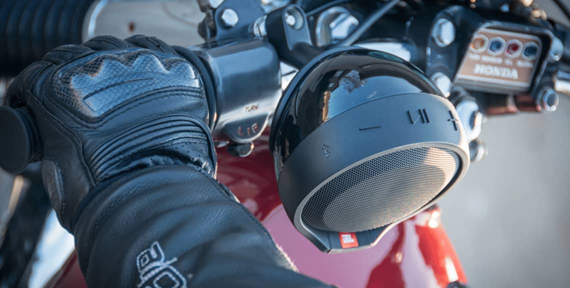 Mobility-jbl-cruise-bluetooth-motorcycle-speakers-design